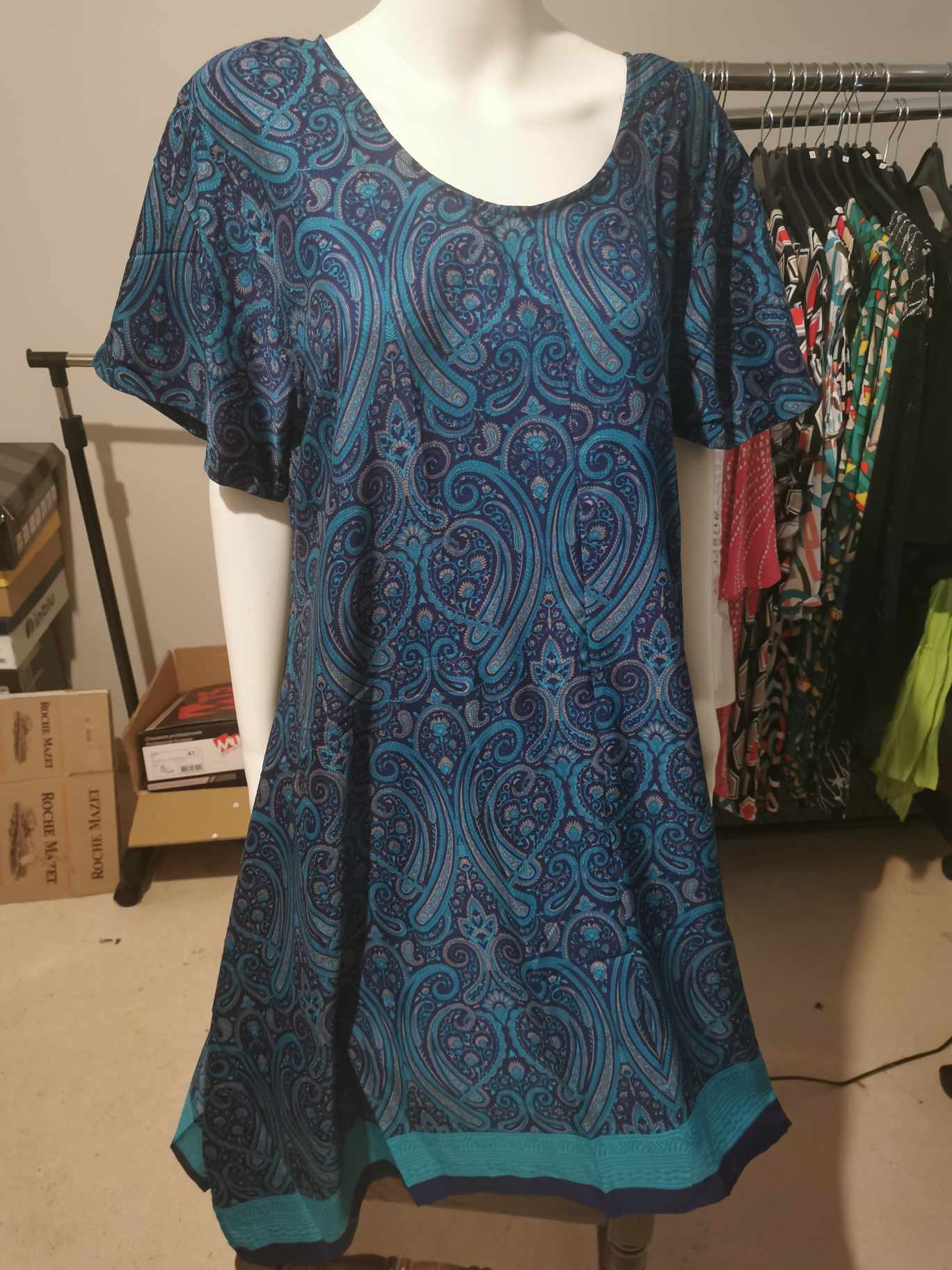 TUNIQUE ETHNIQUE BLEUE 44/46 (XL)
