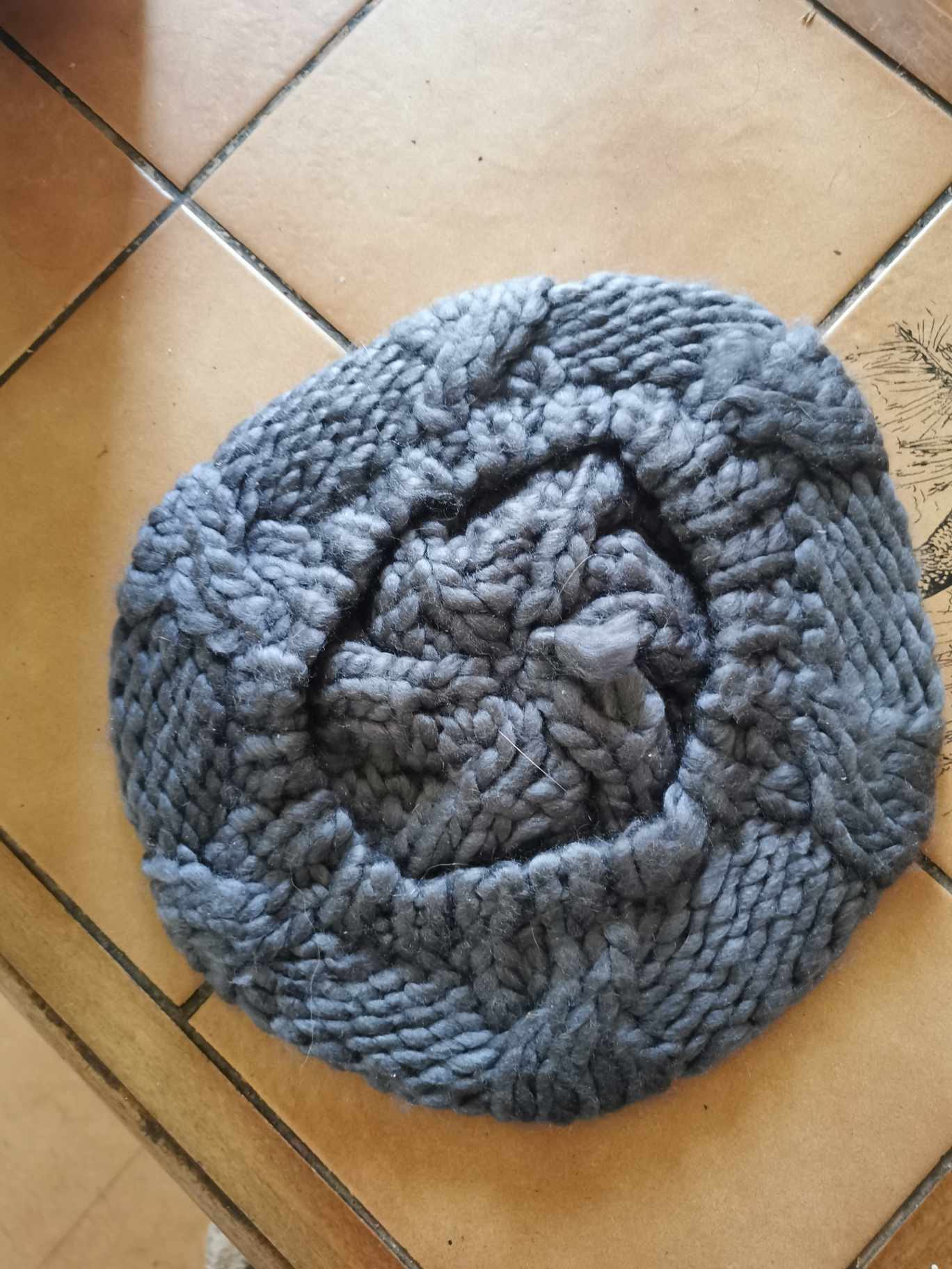 BONNET/BERET GRIS