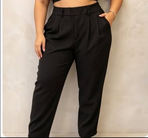 PANTALON NOIR TAILLE 58/60